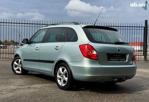 Skoda Fabia 2011 - фото 10