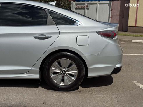 Hyundai Sonata 2019 серый - фото 10