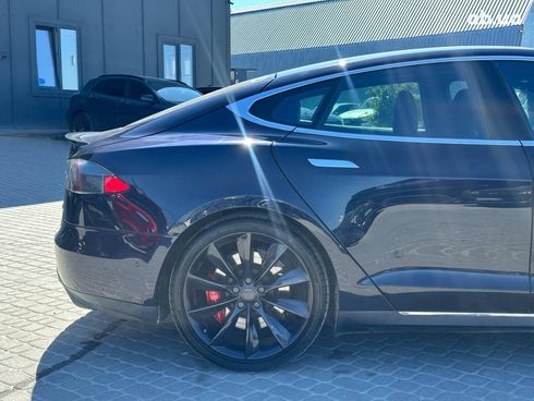 Tesla Model S 2015 синий - фото 11