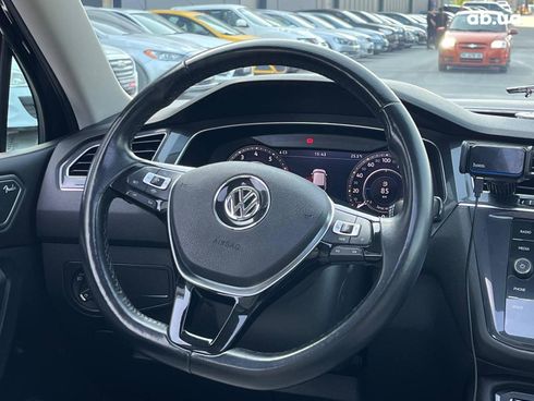 Volkswagen Tiguan 2018 черный - фото 38