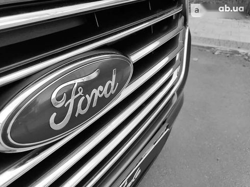 Ford Tourneo Custom 2019 - фото 23