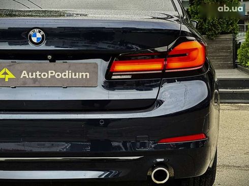 BMW 5 серия 2016 - фото 16