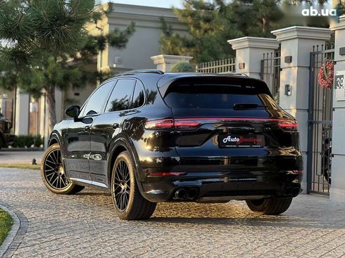 Porsche Cayenne 2022 - фото 11