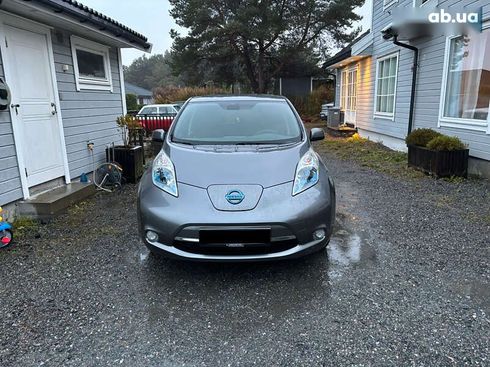 Nissan Leaf 2013 - фото 2