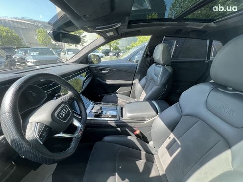 Audi RS Q8 2020 - фото 24