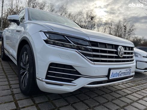 Volkswagen Touareg 2020 - фото 23