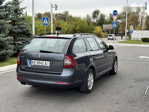 Skoda Octavia 2010 - фото 5