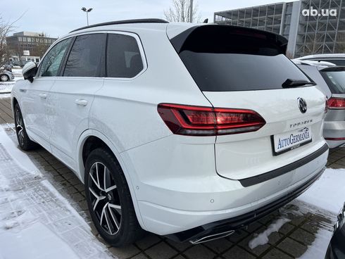 Volkswagen Touareg 2021 - фото 30