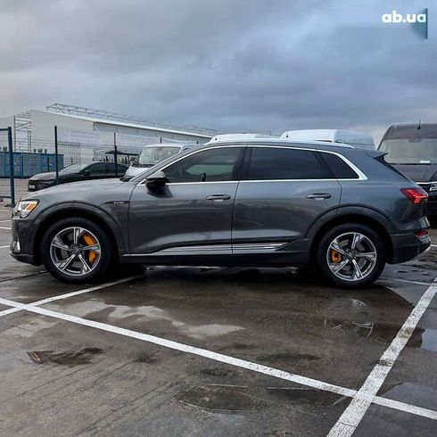 Audi E-Tron 2019 - фото 6