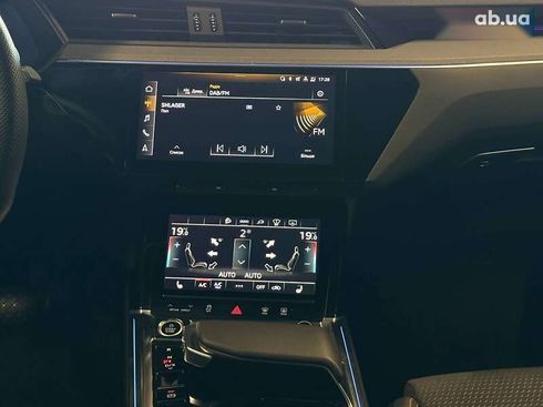 Audi E-Tron 2022 - фото 30