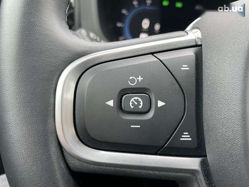 Volvo XC60 2022 - фото 25
