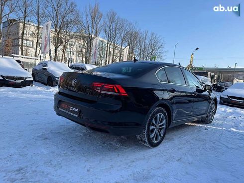 Volkswagen Passat 2020 - фото 11