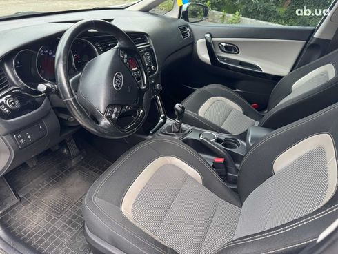 Kia Cee'd 2018 белый - фото 10