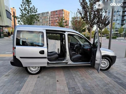 Opel Combo Life 2005 - фото 24