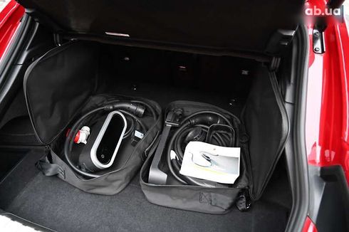 Porsche Taycan 2022 - фото 25