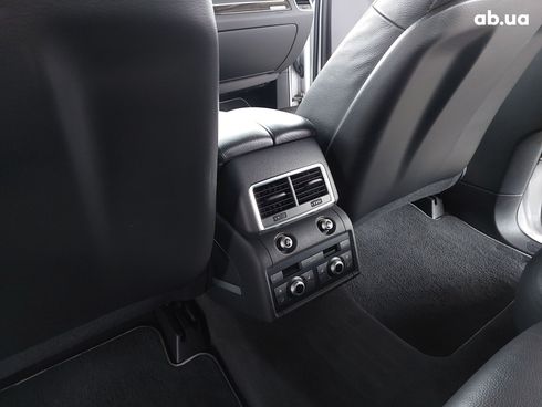Audi Q7 2010 серый - фото 12