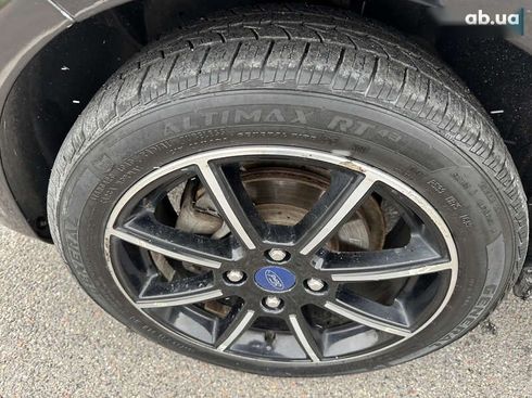 Ford Fiesta 2017 - фото 12