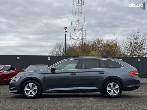 Skoda Superb 2022 - фото 5