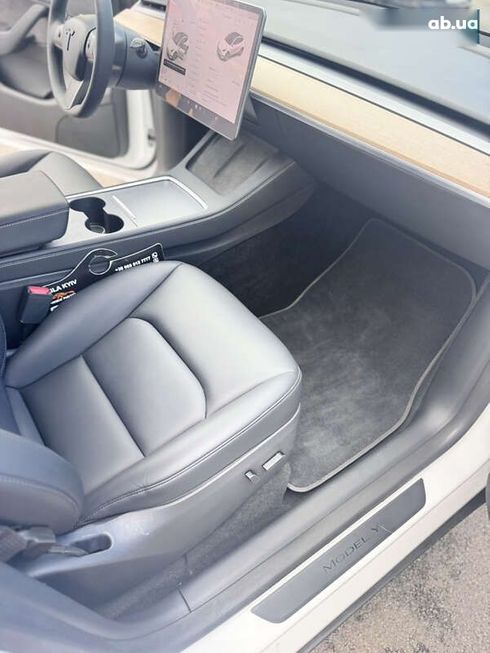 Tesla Model Y 2023 - фото 19