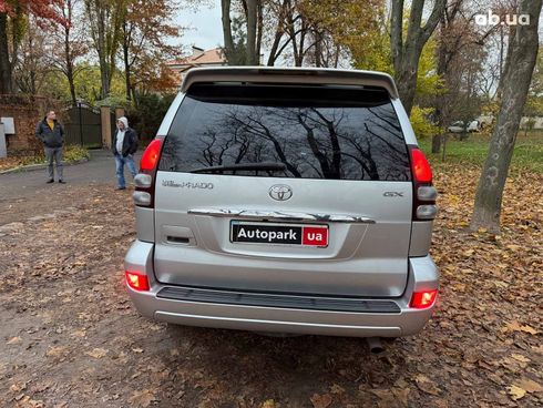 Toyota Land Cruiser Prado 2007 серый - фото 9