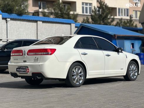 Lincoln MKZ 2012 белый - фото 6