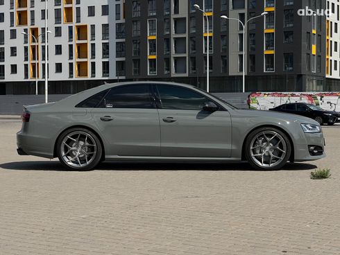Audi S8 2017 серый - фото 13