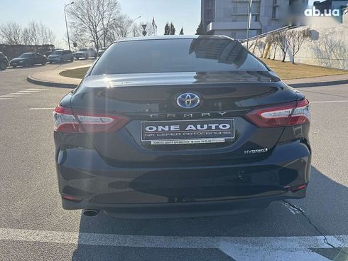 Toyota Camry 2019 - фото 7