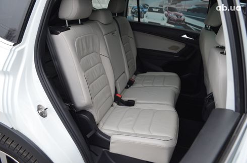 Volkswagen Tiguan 2018 белый - фото 11