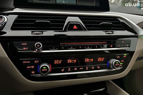 BMW 5 серия 2017 - фото 16