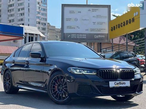 BMW 5 серия 2021 - фото 6