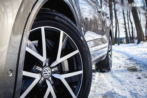 Volkswagen Touareg 2019 - фото 27