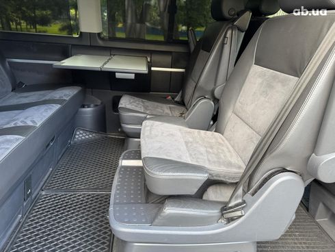 Volkswagen Multivan 2012 серый - фото 21