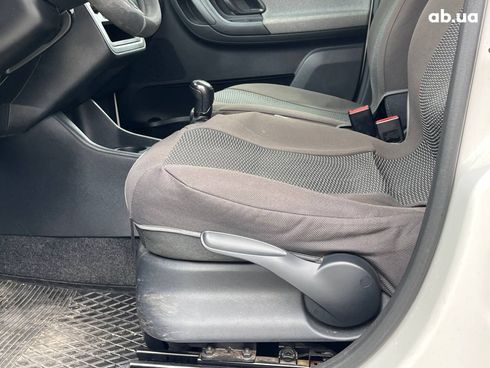 Skoda Fabia 2014 белый - фото 40