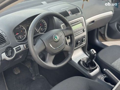 Skoda Octavia 2012 - фото 20