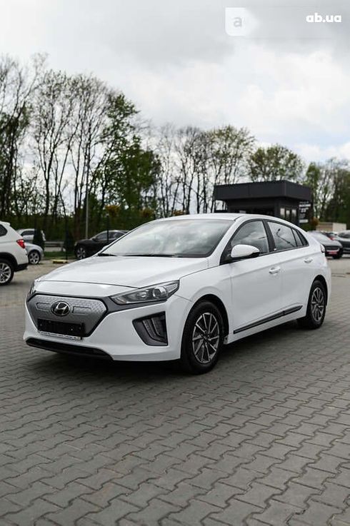 Hyundai Ioniq 2021 - фото 27