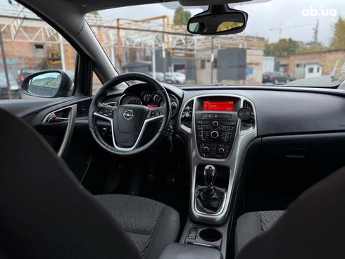 Opel Astra 2013 черный - фото 36