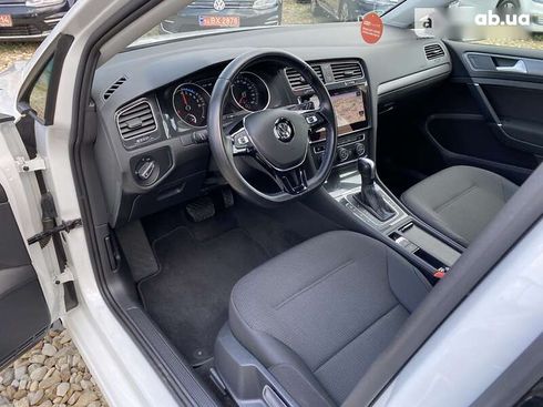 Volkswagen e-Golf 2020 - фото 17