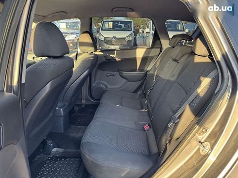 Hyundai i30 2010 - фото 15