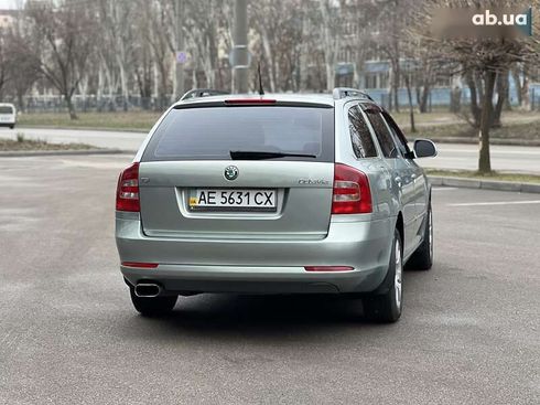 Skoda Octavia 2011 - фото 28