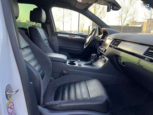 Volkswagen Touareg 2017 - фото 11