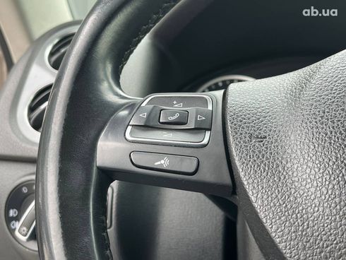 Volkswagen Tiguan 2014 бежевый - фото 21