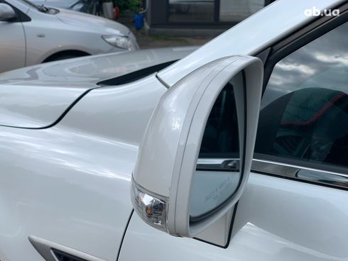 Chevrolet Captiva 2014 белый - фото 10