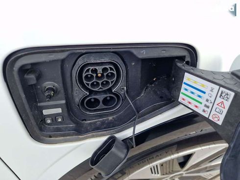 Renault Megane 2022 - фото 11