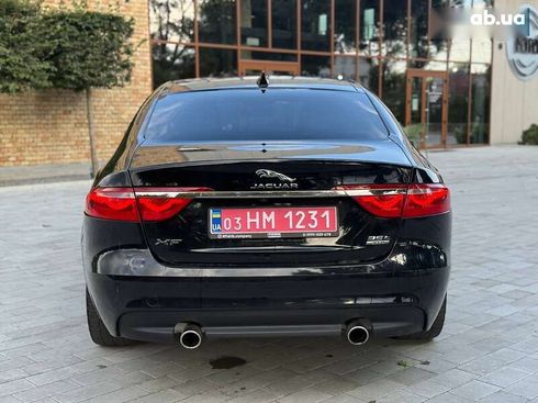 Jaguar XF 2017 - фото 18