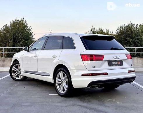 Audi Q7 2016 - фото 10