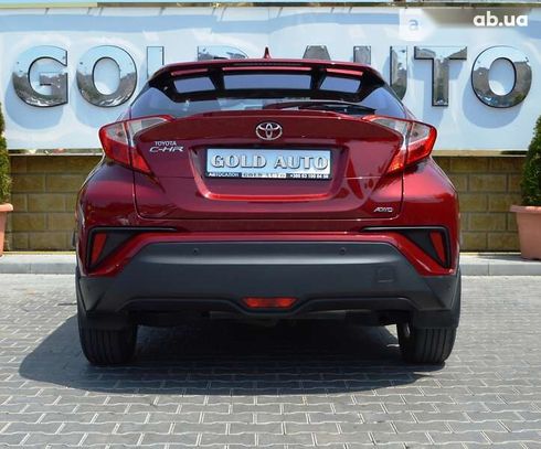Toyota C-HR 2017 - фото 9