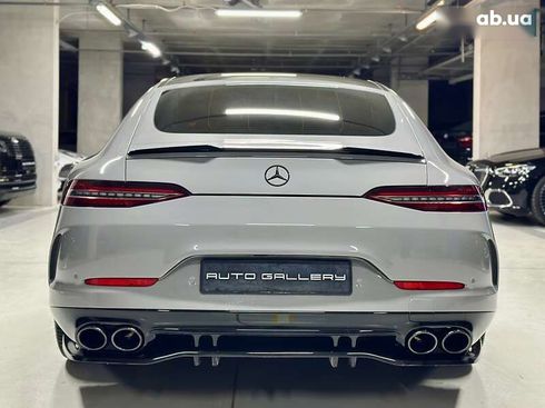 Mercedes-Benz AMG GT 4 2019 - фото 17