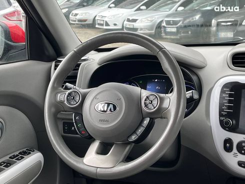 Kia Soul EV 2015 черный - фото 23
