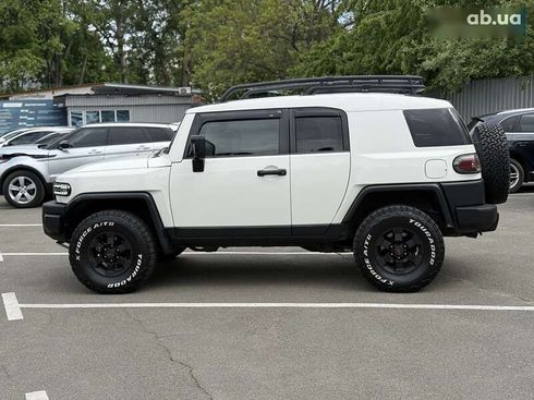 Toyota FJ Cruiser 2008 - фото 5