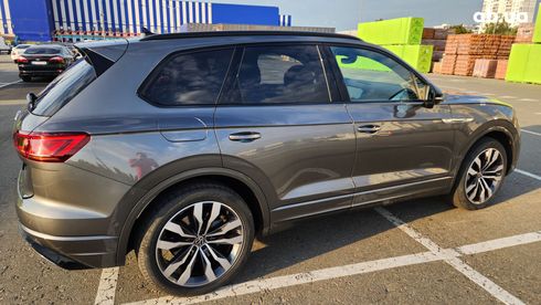 Volkswagen Touareg 2020 серый - фото 12